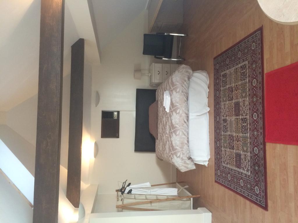 Harmondsworth Hall Guest House West Drayton  Номер фото